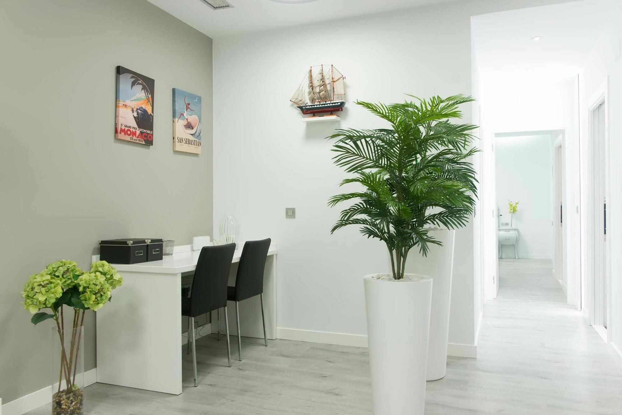 Apartamento Lagun Concha Beach Сан Себастиан Екстериор снимка