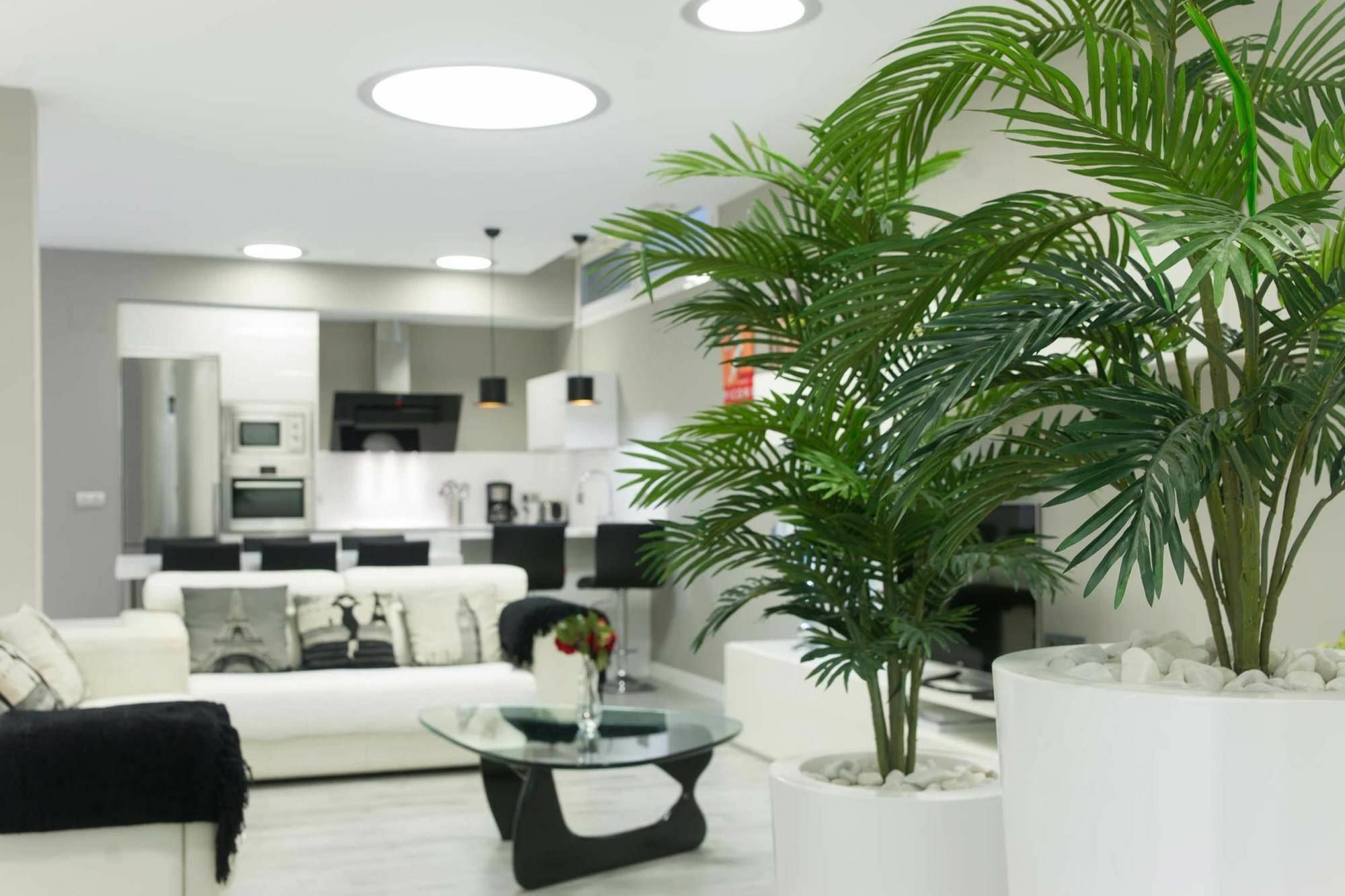 Apartamento Lagun Concha Beach Сан Себастиан Екстериор снимка